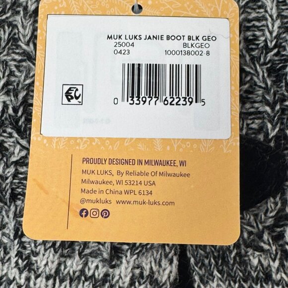 NWT Muk Luks Womens Janie Boot Size 8 Black Knit Cuff Button Accent - Picture 5 of 10